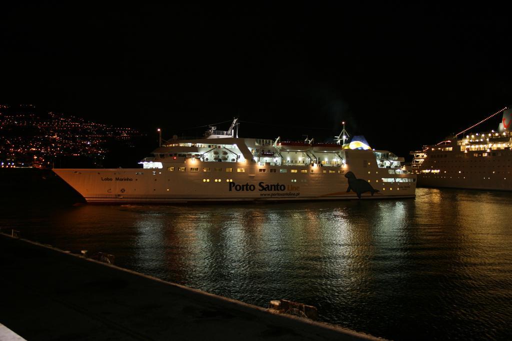 Residencial Funchal Hotel Bagian luar foto