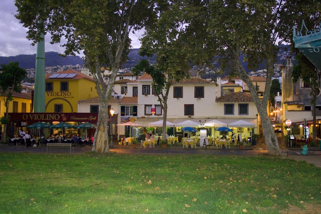 Residencial Funchal Hotel Bagian luar foto