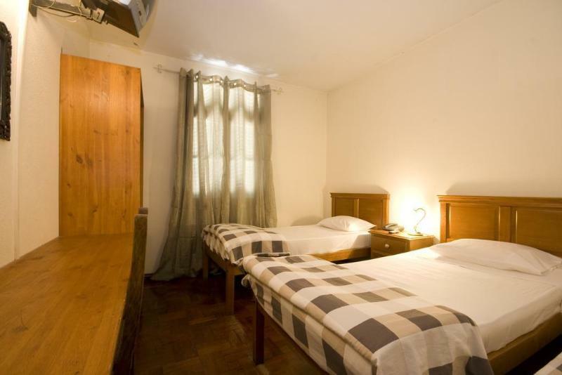 Residencial Funchal Hotel Bagian luar foto